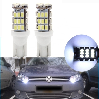 À l'intérieur de la lampe intérieure de largeur des ampoules 12v de phares de la voiture T10 3014 42SDM