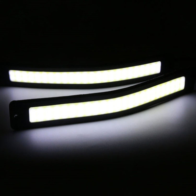Drl de jour conduisant l'épi mené par phare 12V de bande à tube en ruban de voiture